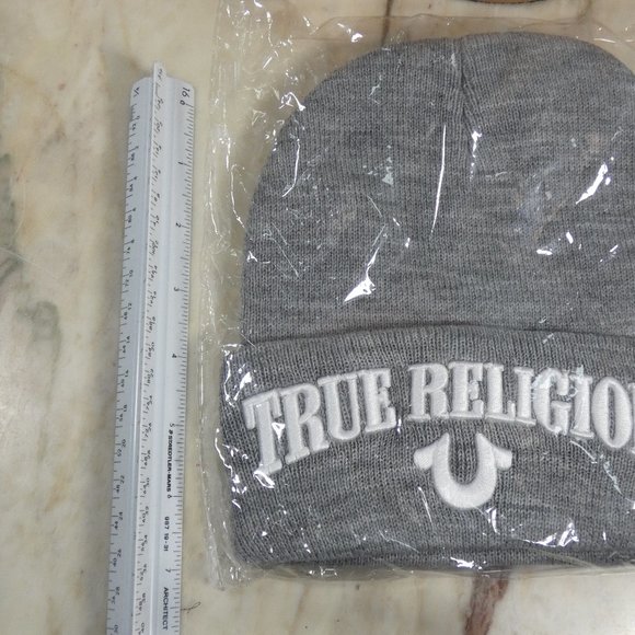 True Religion Gray Knit Cap Watchman Beanie - Picture 3 of 5